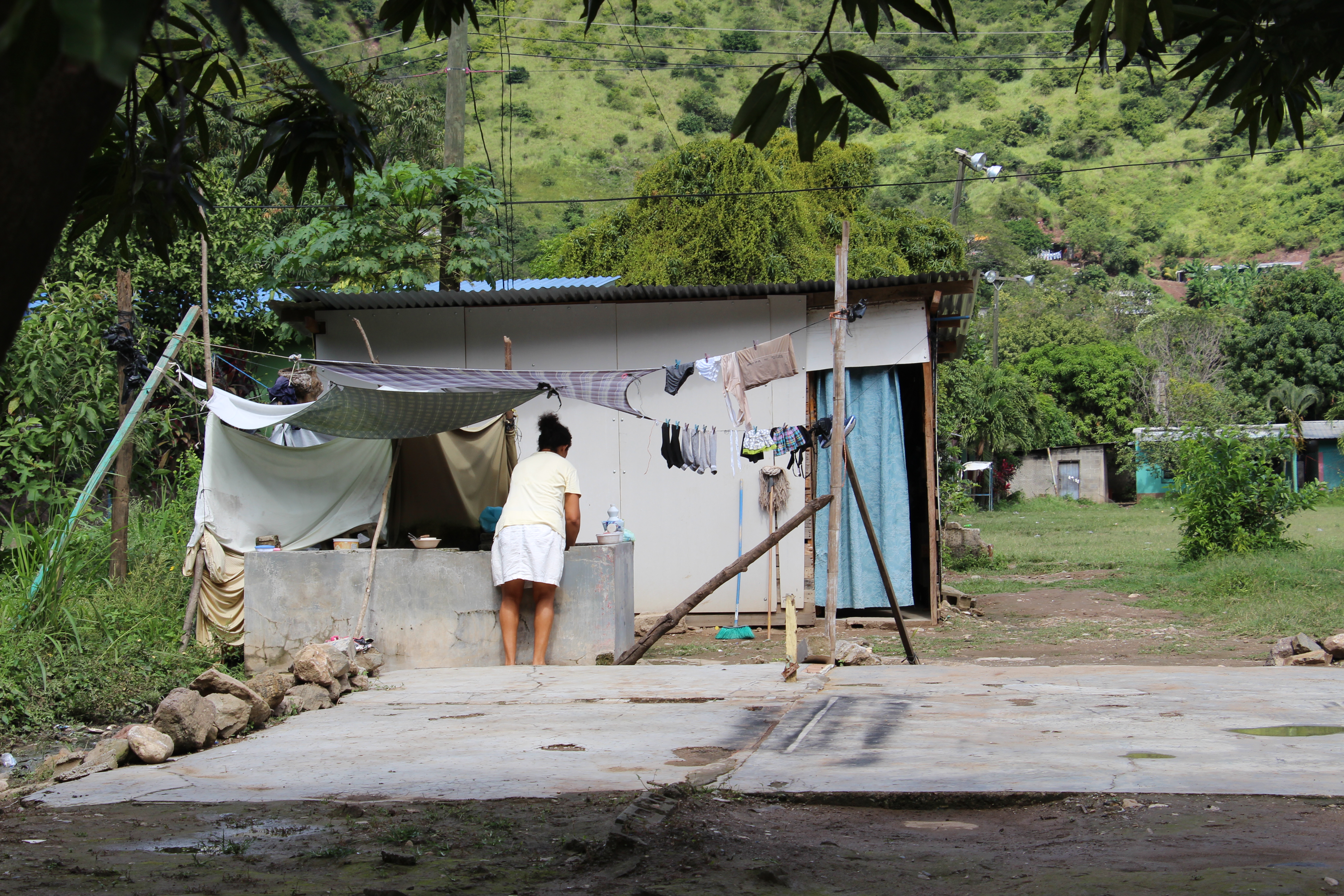 Visita al Valle de Sula evidencia las necesidades aún existentes por el paso de Eta e Iota